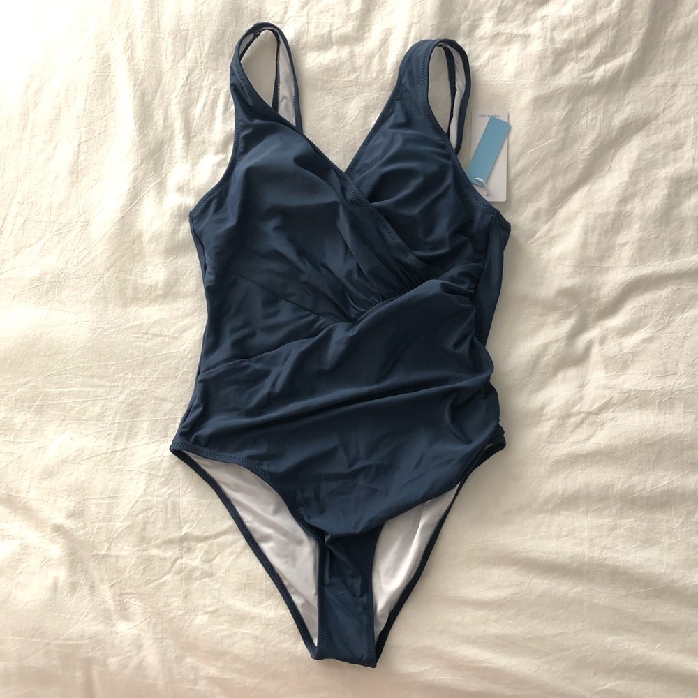 NWT Cupshe: Ruched Navy Solid One-Piece Swimsuit